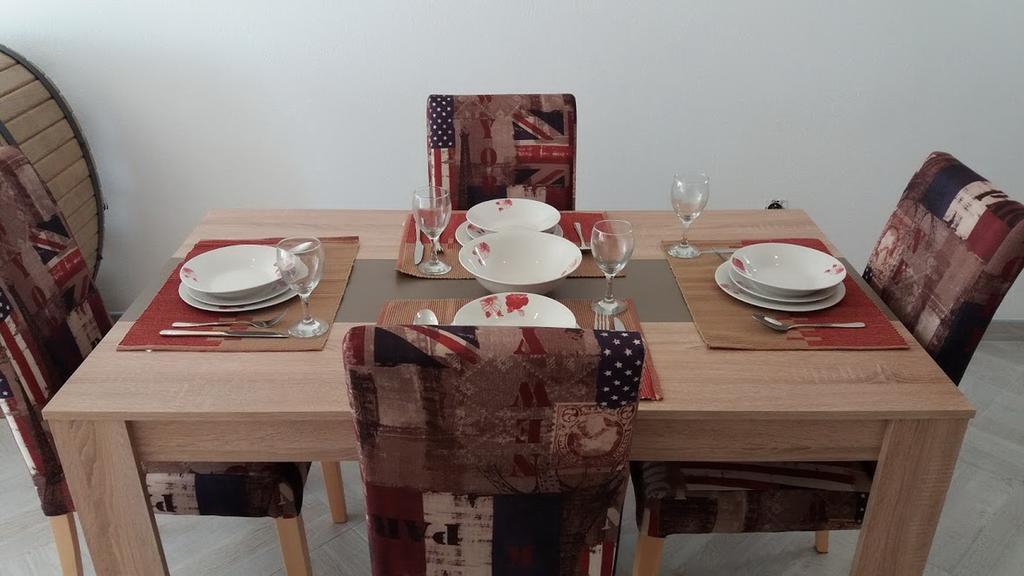 Apartments Maljevic بار المظهر الخارجي الصورة